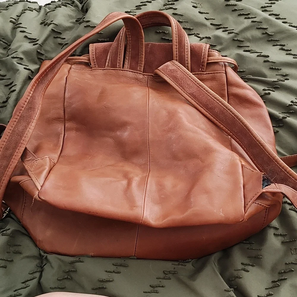 Leather Bucket Backpack - Picture 3 of 3